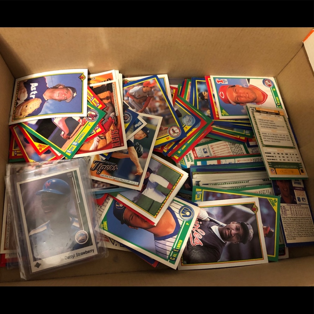 Mix of baseball cards